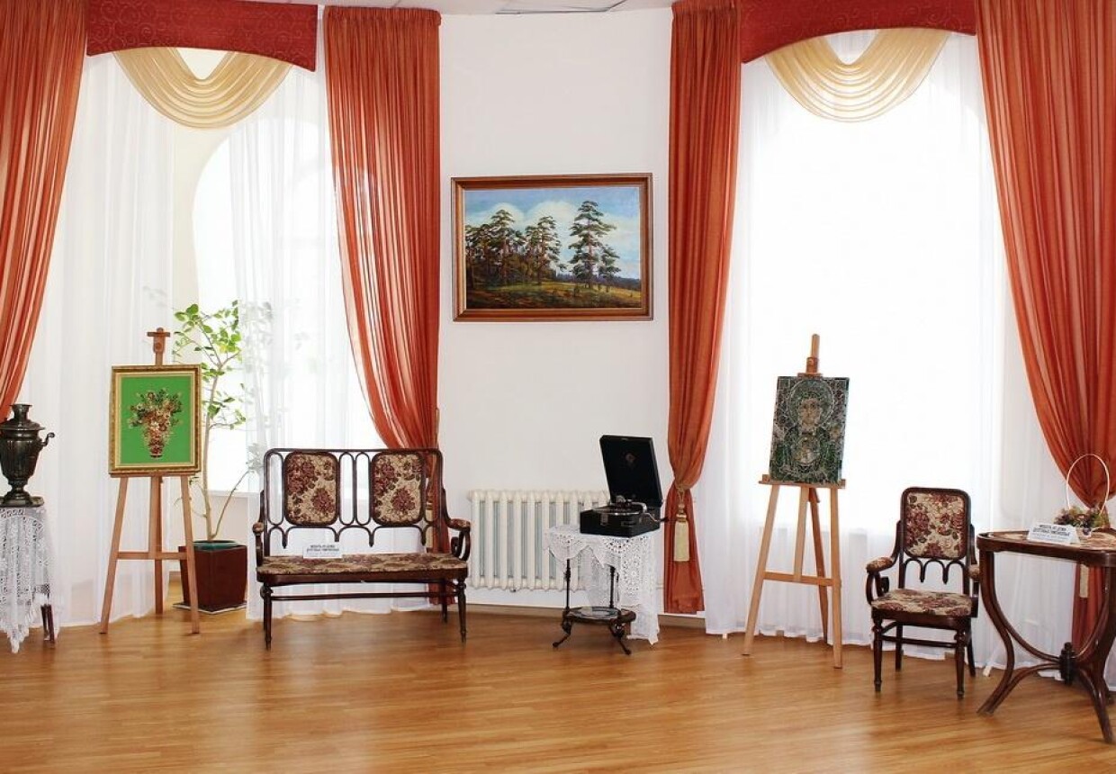 Краеведческий музей верея. Историко-краеведческий музей г. Верейский музей. Брянский государственный краеведческий музей. Верейский историко-краеведческий музей.